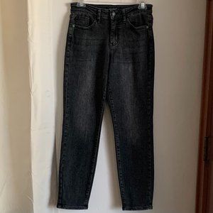 🥰SALE🥰 Judy Blue Boyfriend Fit Black Faded Jeans Size 3
